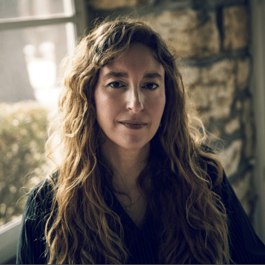 Hadara Bar-Nadav headshot